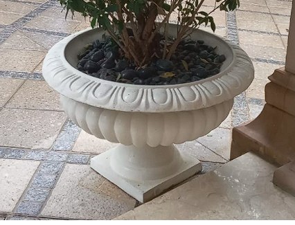 Large Garden Planter Pot, 36-Inch Top Diameter x 24-Inch Height by Phuldani