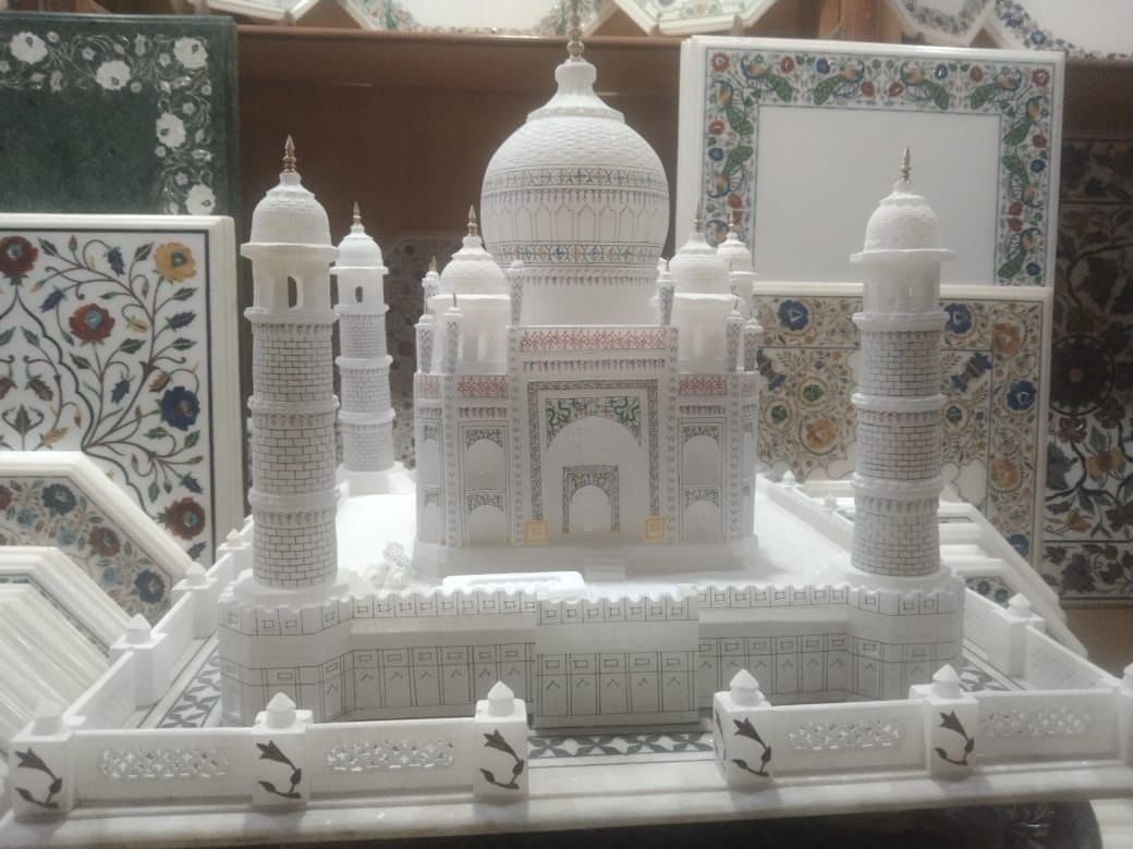 Hand Made Marble tajmahal by DIYYAA GLOBAL